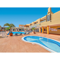 Apartamentos Morasol &...