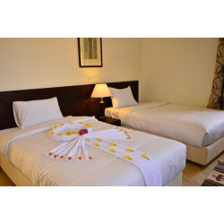 Rohanou Beach Resort &...