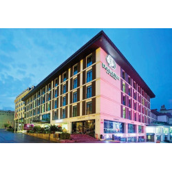 Hilton Garden Inn Istanbul...