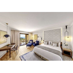 The St. Regis Mardavall...